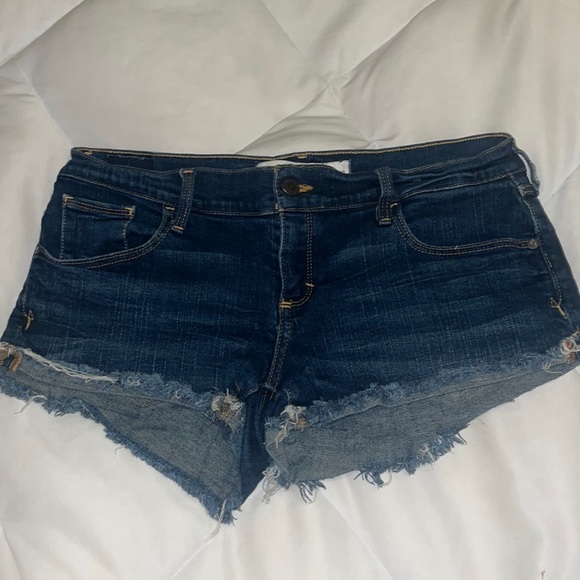 Abercrombie & Fitch shorts - Picture 2 of 4